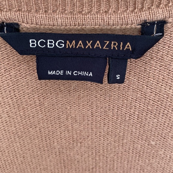 BCBGMax Azria Y2K cashmere and silk cap sleeve sweater. Size S - Picture 2 of 9